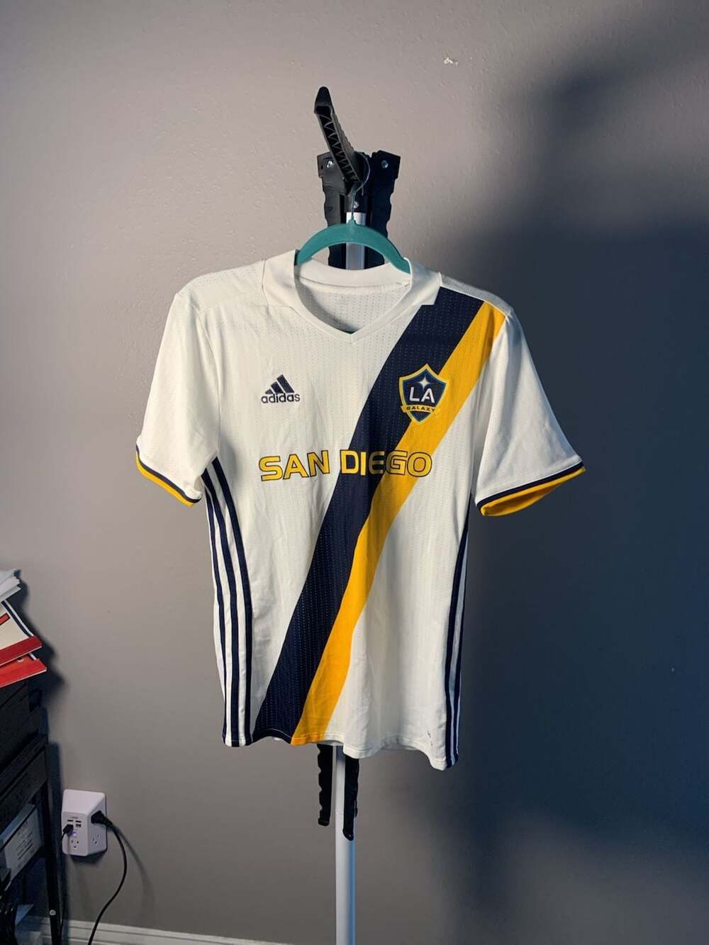 Adidas LA Galaxy 2016-2017 Home Soccer Jersey #17